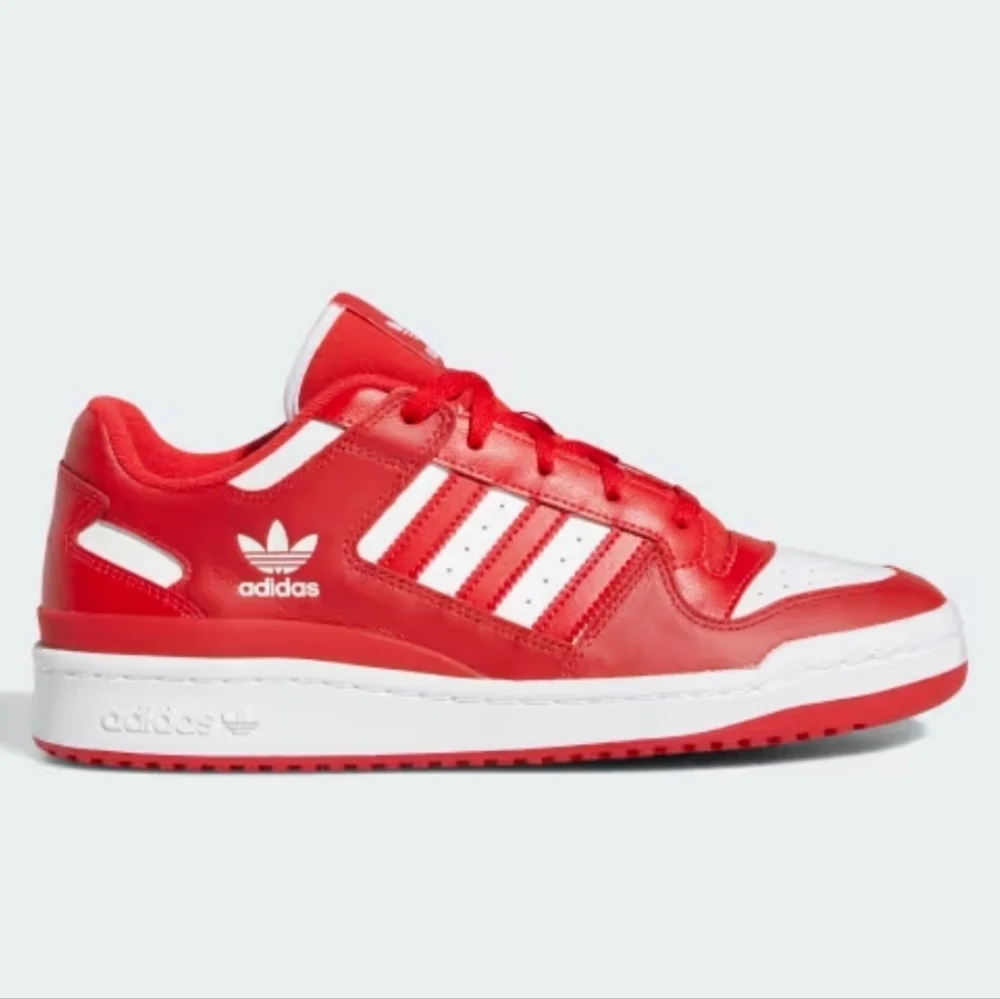 NWT Adidas Originals Men's Forum Low Basketball Sneaker Red Cloud White Size 12